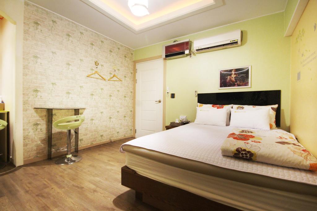 Hole In One Hotel Sacheon Eksteriør bilde