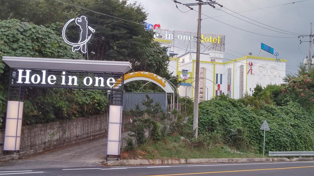 Hole In One Hotel Sacheon Eksteriør bilde
